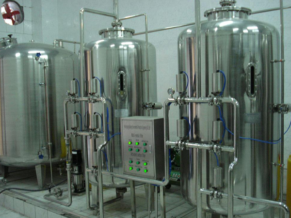 1573089582393813.jpg 碳钢罐在选择与使用的过程中都有哪些要点